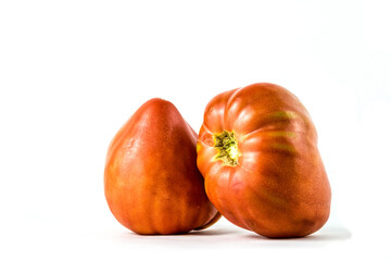 tomate sur fond blanc