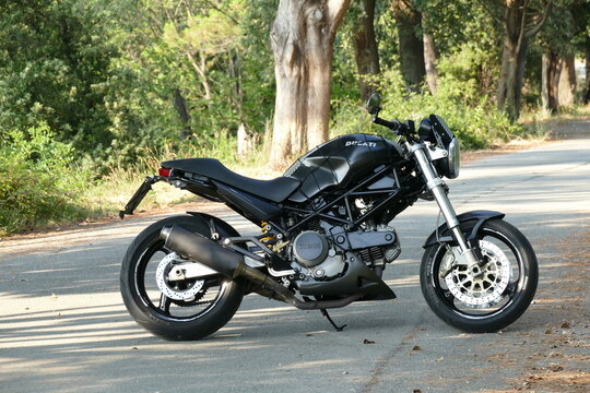 Ducati Monster Dark 