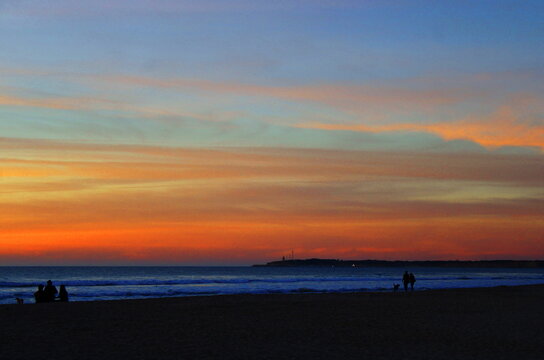 Silhouette People On Beach Against Sky During Sunset © tomas fernandez/EyeEm