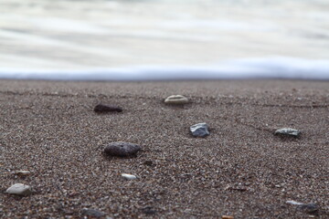Fototapeta na wymiar waves on the beach. close up sea. 