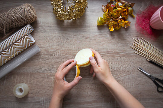 do it yourself a gift - a bouquet of sweets, a composition in a mug. step-by-step instructions, step 8: glue the penoplex with double-sided tape