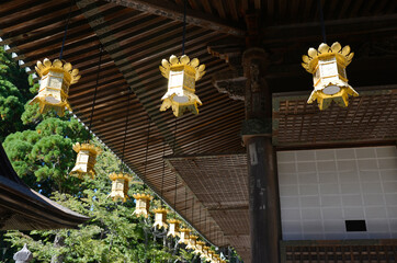 高野山金剛峯寺　御影堂の釣灯篭　和歌山県