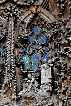 Close up of the Chorus of Young Angels by Etsuro Sotoo part of the Nativity Facade, The Basílica la Sagrada Família Catholic church in Barcelona, designed by Catalan architect Antoni Gaudí