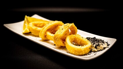 CALAMARES