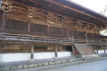 三井寺（園城寺）金堂の裏