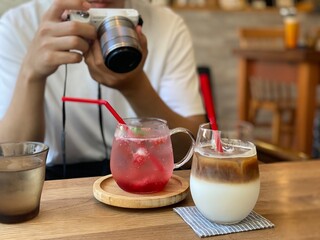 ソルダムソーダとカフェラテ