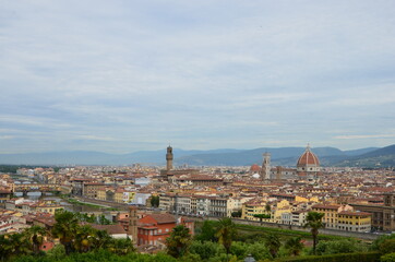 Fototapeta na wymiar Stunning views of Florence from the hill