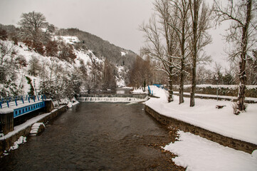 Obraz premium Great snowfall in Espinosa de los Monteros, Spain