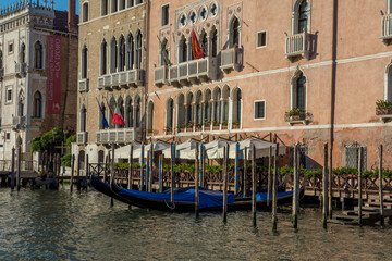 discovery of the city of Venice and its small canals and romantic alleys