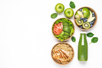 Paper containers with healthy takeaway food. Salmon, lettuce and bell peppers with beans. Bottled smoothies or juice.  Food delivery concept