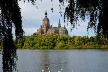 Blick auf die Sankt-Marien-Kirche vom Frankensee in der Weltkulturerbe und Hansestadt Stralsund, Mecklenburg-Vorpommern, Deutschland