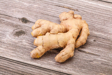 Natural organic raw ginger root
