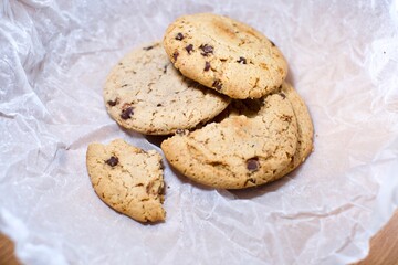 chocolate chip cookie