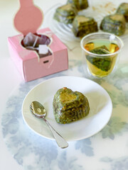 little heart shaped chocolate cake