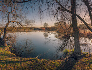 Obraz premium Sunrise on river