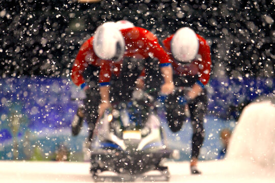 Bobsleigh team on track