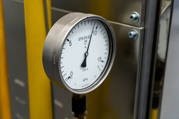 pressure gauge industrial measuring instrument