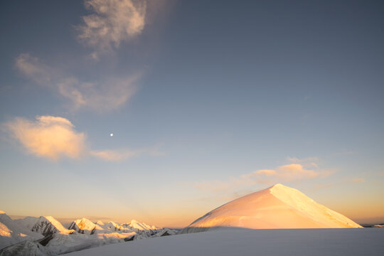 Ong Teng Cheong Peak in Kazakhstan