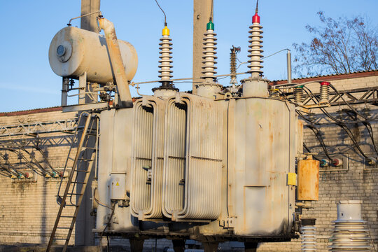 110Kv 이미지 – 찾아보기 198 스톡 사진, 벡터 및 비디오 | Adobe Stock