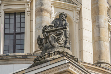 Obraz premium Architectural fragments of French Cathedral (Franzoesischer Dom, 1705) at the Gendarmenmarkt. Berlin, Germany.