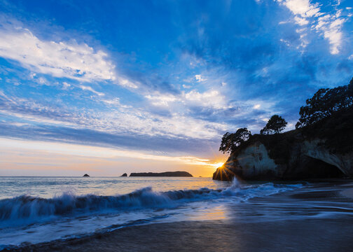 Cathedral Cove beach in New Zealand