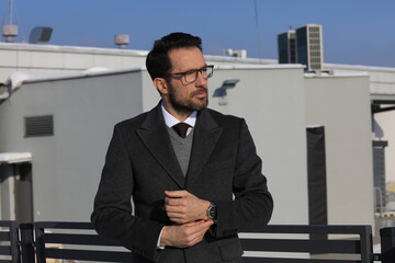 Bardzo elegancki mężczyzna - stylowo i biznesowo  © marriaci_photo