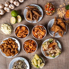 Shrimp, seadfoof to restaurants. Fried frish. 