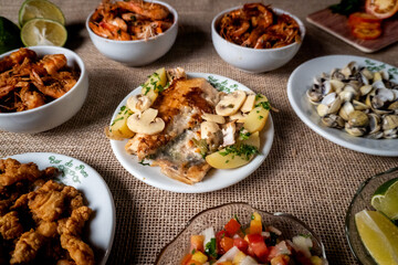 Shrimp, seadfoof to restaurants. Fried frish. 