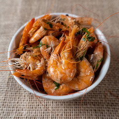 Shrimp, seadfoof to restaurants. Fried frish. 