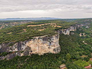 Fototapeta na wymiar The Buoux Cliff climbing spot in France