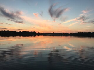 Obraz premium Dawn over the lake, summer fishing, fog