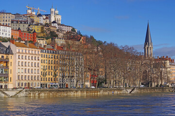 Balade lyonnaise en bord de Saône, en crue