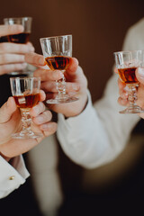 Trinquer avec ses amis