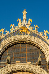 discovery of the city of Venice and its small canals and romantic alleys