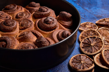 Cenital view of freshly baked cinnamon rolls