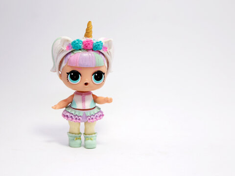 Lol Surprise Dolls. L.O.L. dolls surprise. 
Unicorn doll. Unicorn  L.O.L. dolls surprise.  
Surprise dolls to open and discover. Fashion dolls, collectible dolls, games. Official doll.