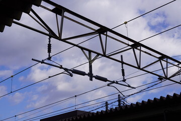 小規模な駅の送電設備/The power line for train and station in Japan