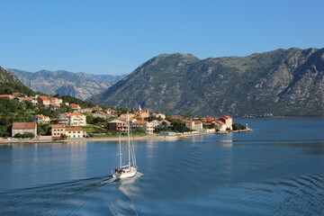 Fototapeta na wymiar The beautiful own of Perast on the Bay of Kotor, Montenegro.
