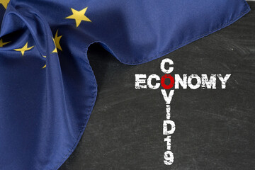 Flagge der Europäischen Union EU, Wirtschaft und Pandemie Covid-19