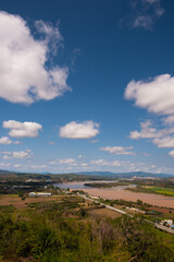Fototapeta na wymiar The sky has clouds and the Mekong River.sky and cloud.white clouds.Village near the river.Border river.River border Thailand and Laos. Chiang Saen,Chiang Rai.