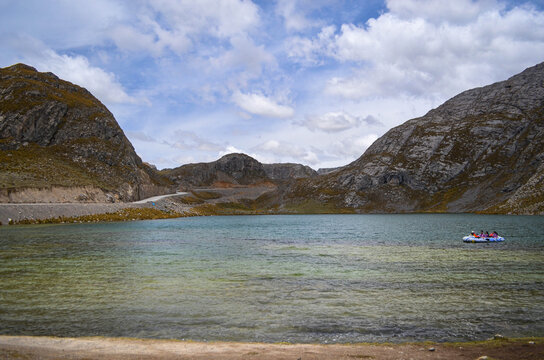Laguna de 7 colores en Canta 