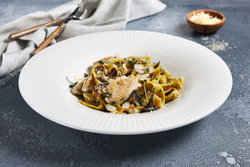 Gourmet Pasta with Chicken and Mushrooms