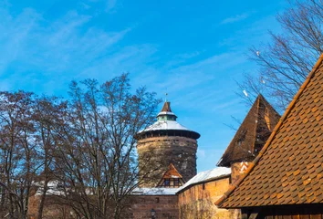 Stadtmauer und Spittlertorturm Nürnberg Winter © pusteflower9024