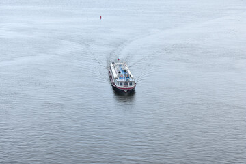 The ship sails along the Oka River. Nizhny Novgorod