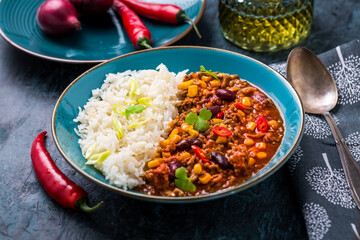 Chilli con carne with rice served in bowl