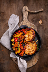 Baked chicken sausages with vegetables