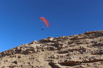 Fototapeta na wymiar Morroco paragliding