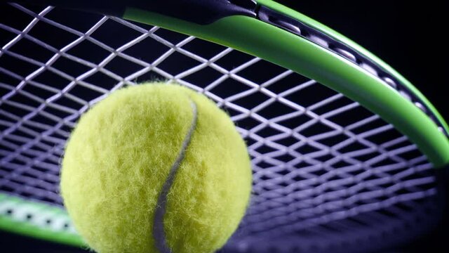Ball and Racquet rotaiting, Close-up