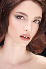 Fototapeta premium brown haired woman with brown eyes
