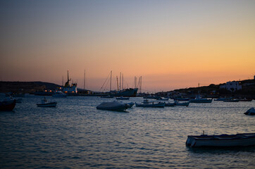 Fototapeta premium Sunset in Koufonisi island port